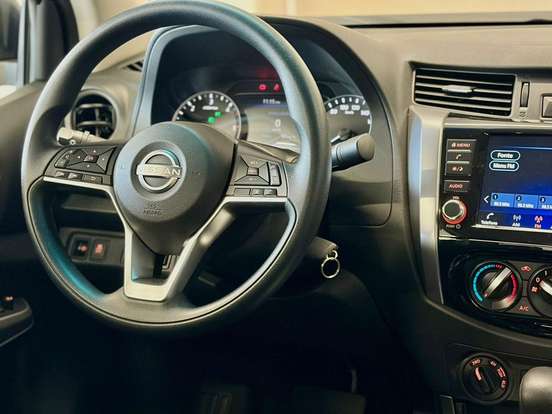 NISSAN-FRONTIER-2023