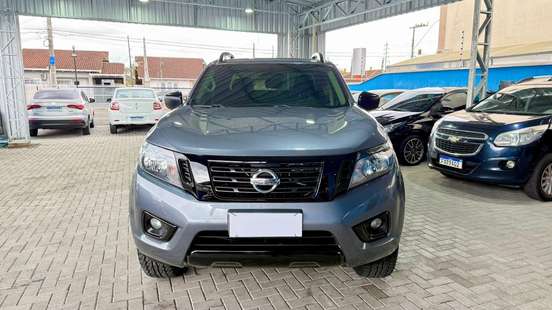 NISSAN-FRONTIER-2020