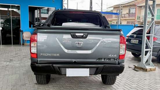 NISSAN-FRONTIER-2020