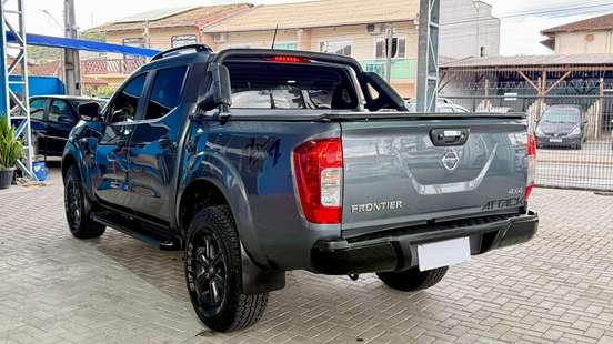 NISSAN-FRONTIER-2020