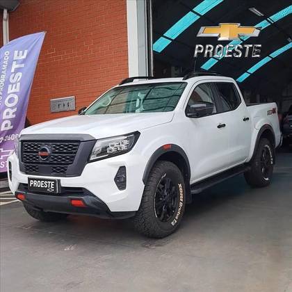 NISSAN FRONTIER 2.3 16V TURBO DIESEL PRO4X CD 4X4 AUTOMÁTICO