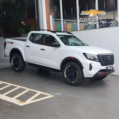 NISSAN-FRONTIER-2022
