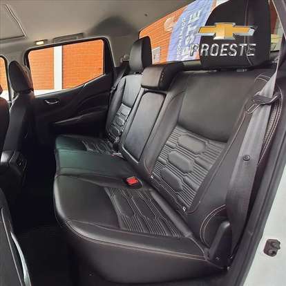 NISSAN-FRONTIER-2022