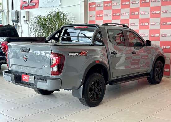 NISSAN-FRONTIER-2022