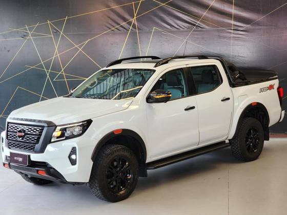 NISSAN FRONTIER 2.3 16V TURBO DIESEL PRO4X CD 4X4 AUTOMÁTICO