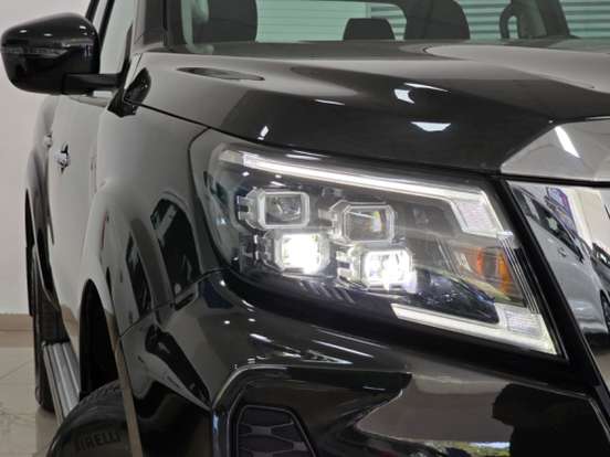 NISSAN-FRONTIER-2023