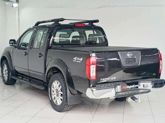 NISSAN-FRONTIER-2016