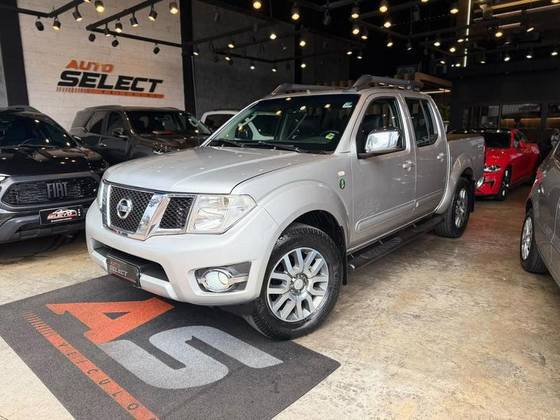NISSAN FRONTIER 2.5 SL 10 ANOS 4X4 CD TURBO ELETRONIC DIESEL 4P AUTOMÁTICO