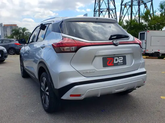 NISSAN-KICKS-2022