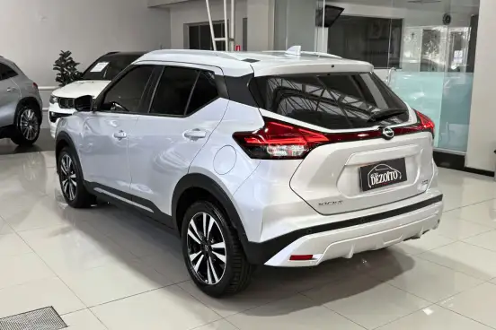 NISSAN-KICKS-2023