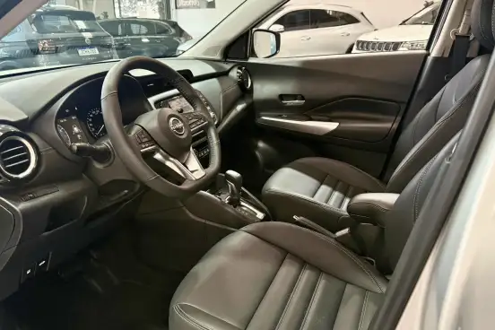 NISSAN-KICKS-2023