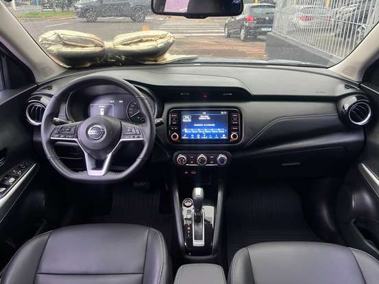 NISSAN-KICKS-2022