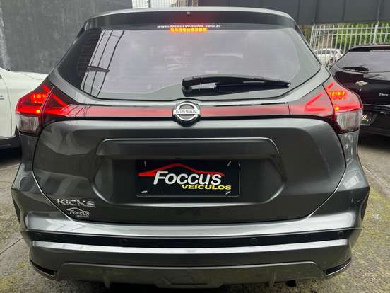 NISSAN-KICKS-2022