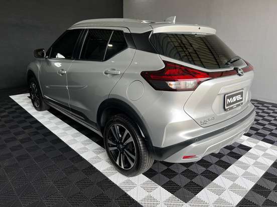 NISSAN-KICKS-2022