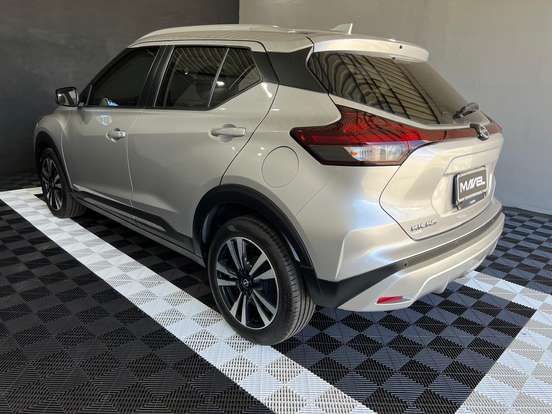NISSAN-KICKS-2023