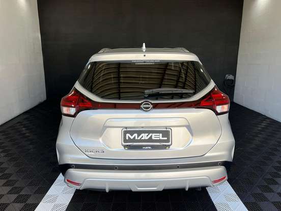 NISSAN-KICKS-2023