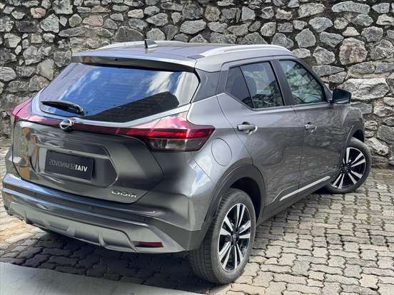NISSAN-KICKS-2023