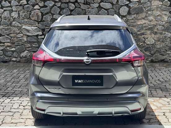 NISSAN-KICKS-2023