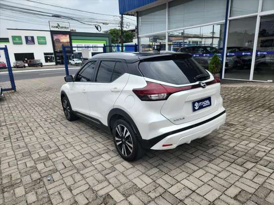 NISSAN-KICKS-2024