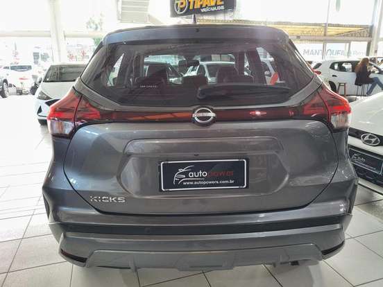 NISSAN-KICKS-2023