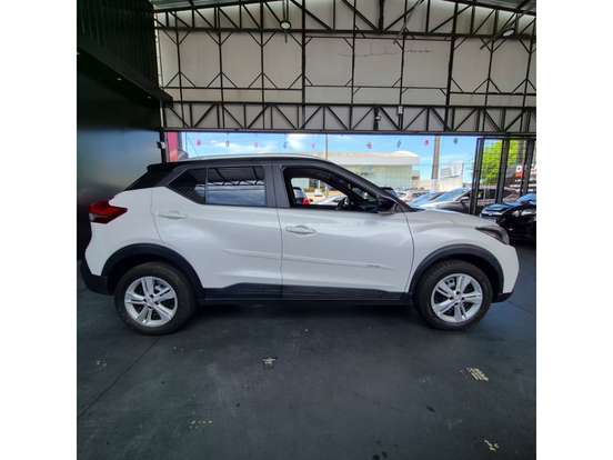 NISSAN-KICKS-2019