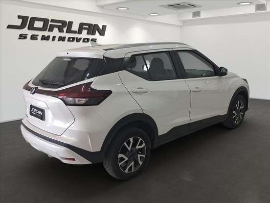 NISSAN-KICKS-2022