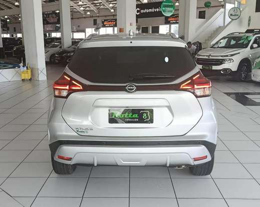 NISSAN-KICKS-2022
