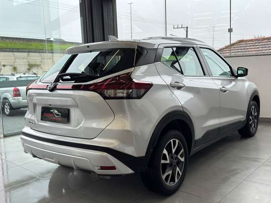 NISSAN-KICKS-2024