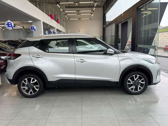 NISSAN-KICKS-2024