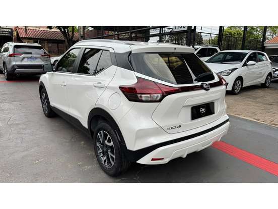 NISSAN-KICKS-2024