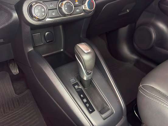 NISSAN-KICKS-2024
