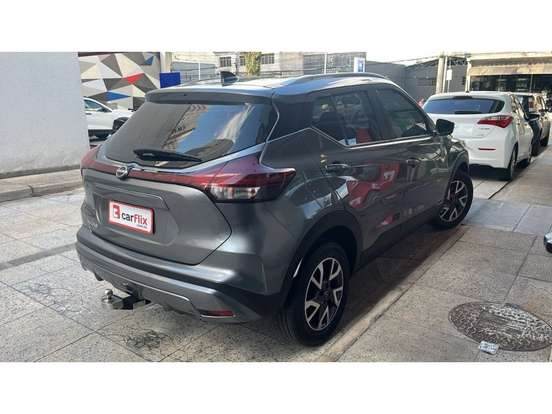 NISSAN-KICKS-2023