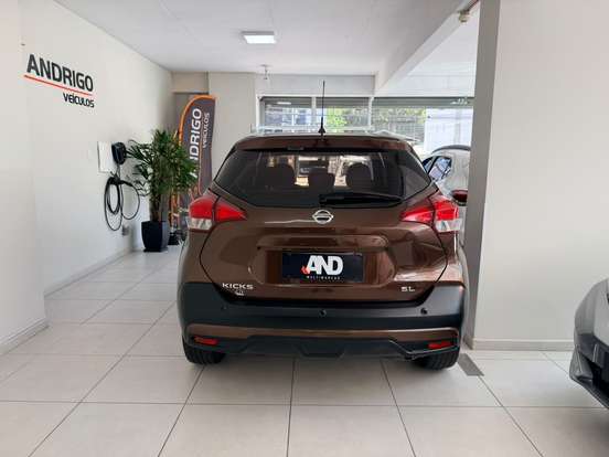 NISSAN-KICKS-2019