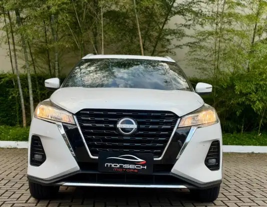 NISSAN-KICKS PLAY-2025