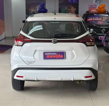 NISSAN-KICKS PLAY-2025
