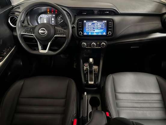 NISSAN-KICKS PLAY-2025