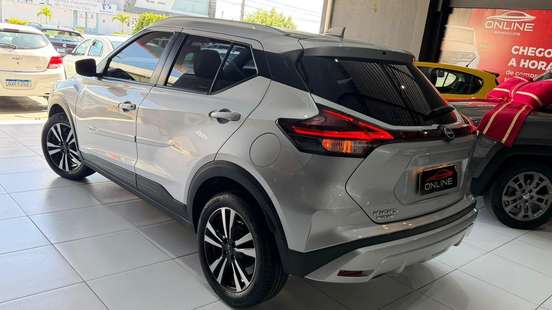 NISSAN-KICKS PLAY-2025