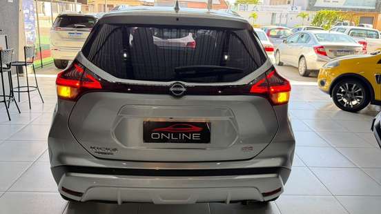 NISSAN-KICKS PLAY-2025
