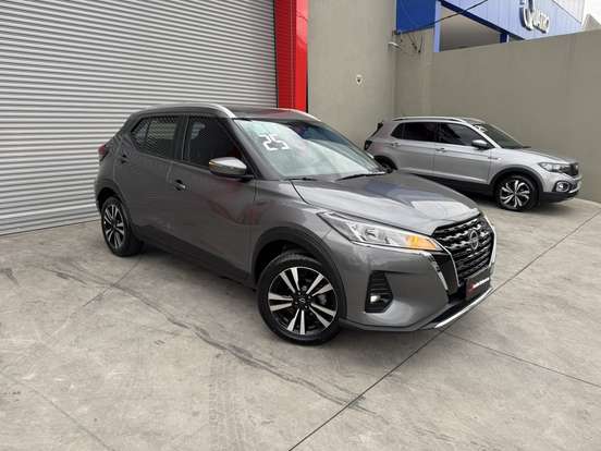 NISSAN-KICKS PLAY-2025