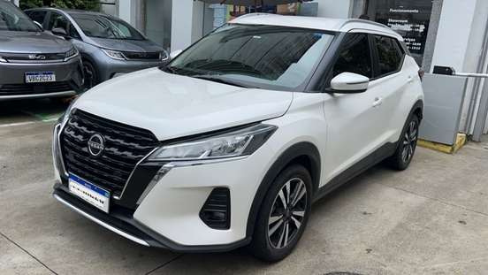 NISSAN-KICKS PLAY-2025