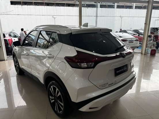 NISSAN-KICKS PLAY-2025