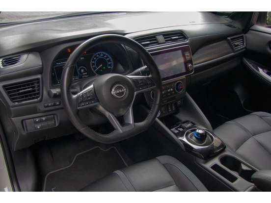 NISSAN-LEAF-2022