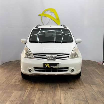 NISSAN-LIVINA-2012