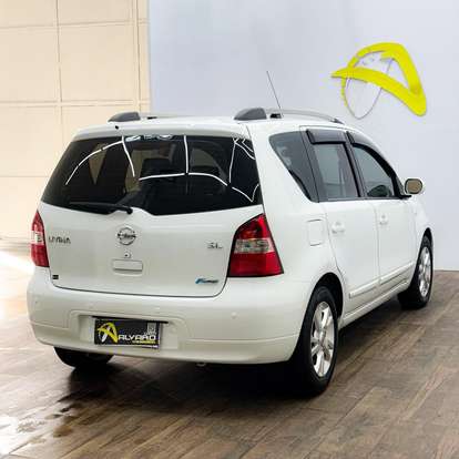 NISSAN-LIVINA-2012