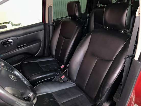 NISSAN-LIVINA-2013