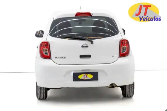NISSAN-MARCH-2015