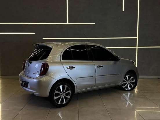 NISSAN-MARCH-1.6 SL 16V FLEXSTART 4P XTRONIC NISSAN-MARCH-2016