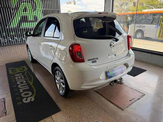 NISSAN-MARCH-2018