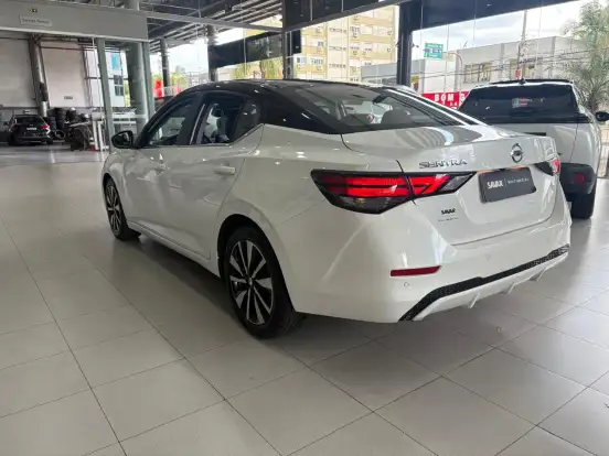 NISSAN-SENTRA-2023
