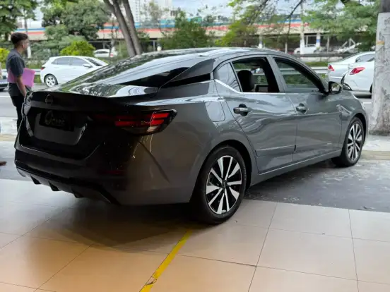 NISSAN-SENTRA-2024